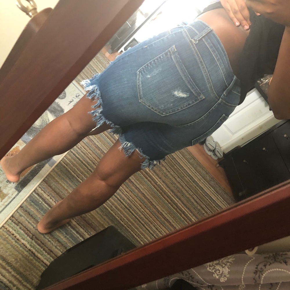 Shorts - Picture 2 of 2